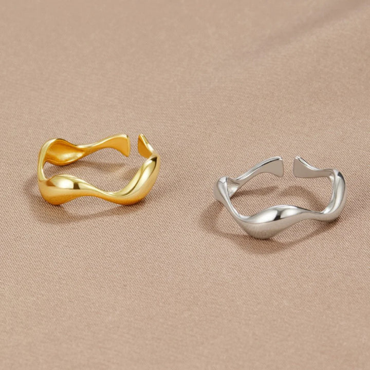 NAOMI WAVE RING | WHITE GOLD