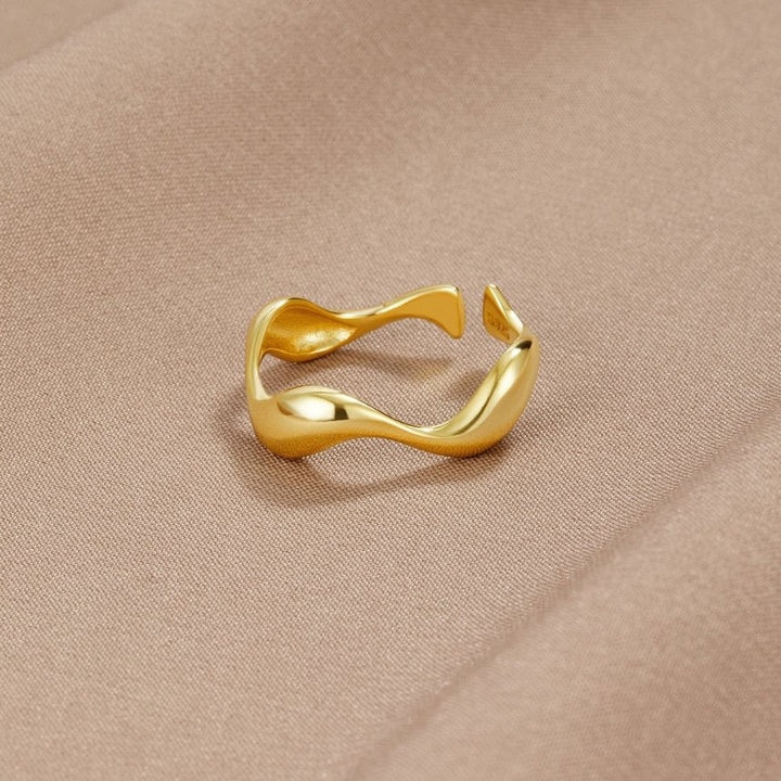 NAOMI WAVE RING | WHITE GOLD