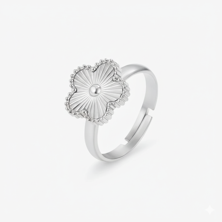 JESSEY LUCK RING | WHITE GOLD