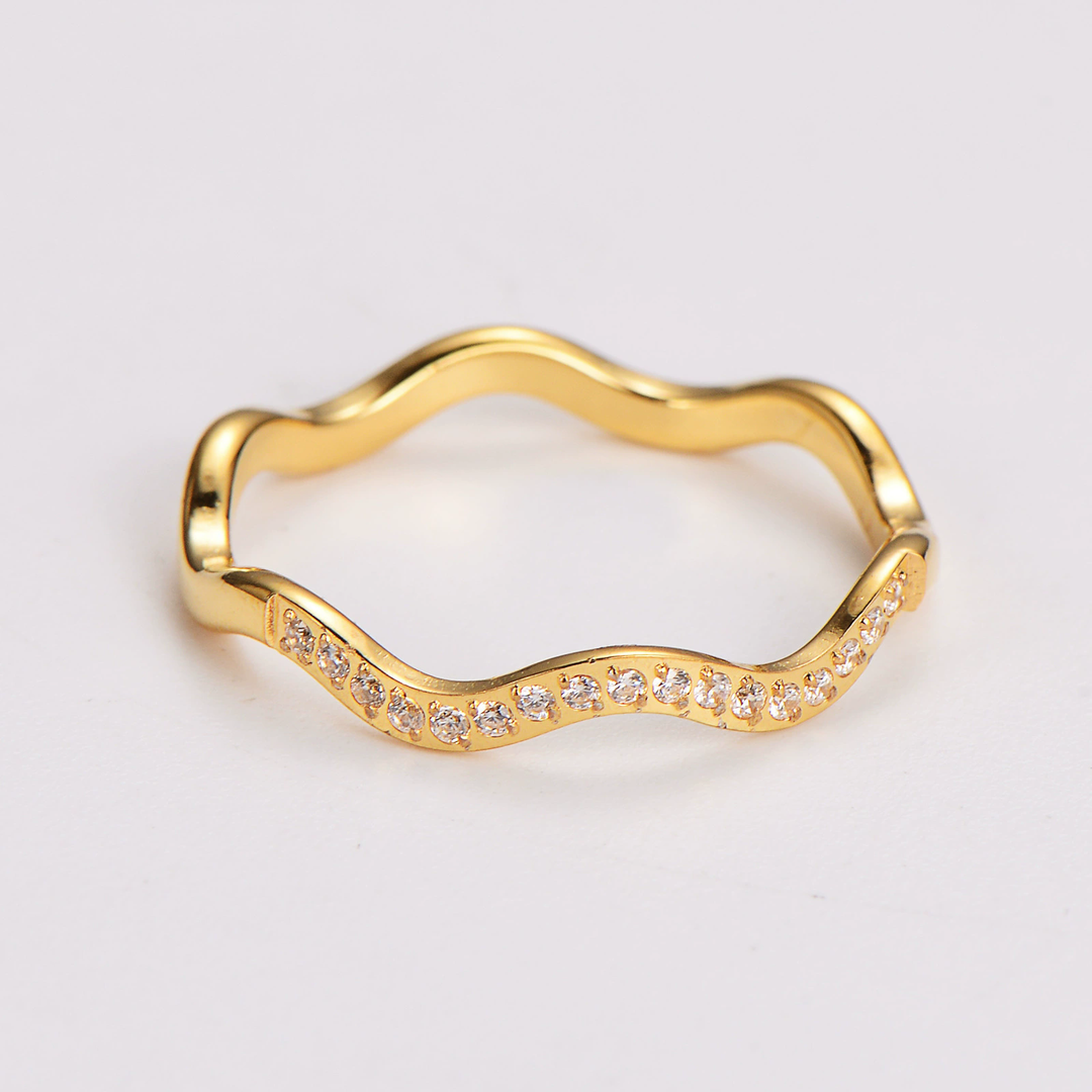 CRYSTAL WAVE RING | WHITE GOLD