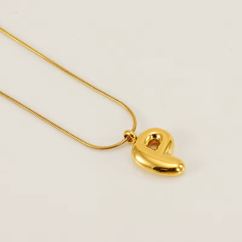 BUBBLE LETTER NECKLACE | GOLD