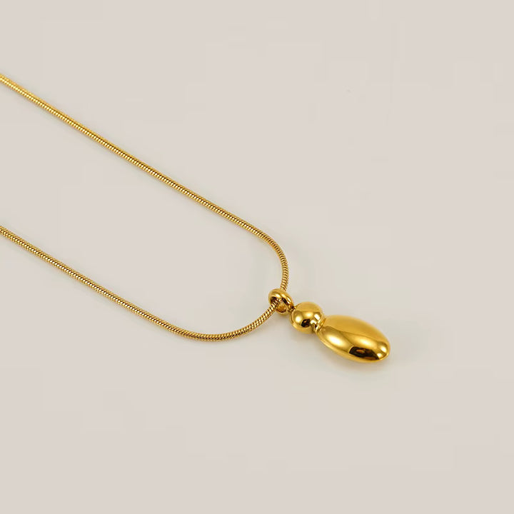 BUBBLE LETTER NECKLACE | GOLD