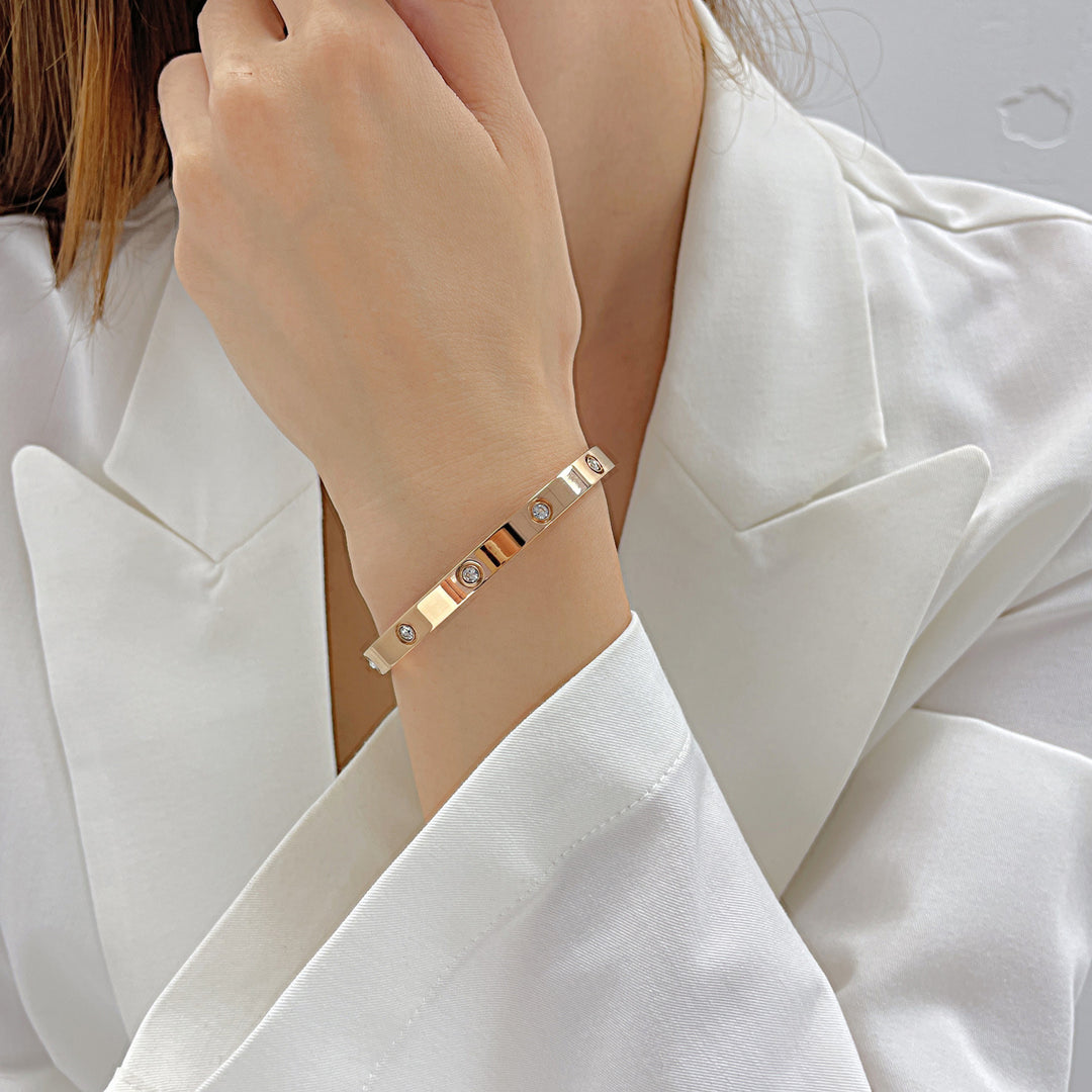 ALICE LOVE BRACELET | GOLD