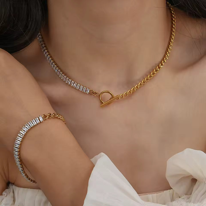 MIA BAGUETTE NECKLACE | WHITE GOLD