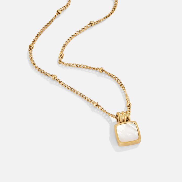 DEBBY WHITE NECKLACE | GOLD