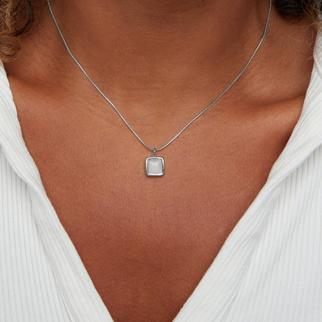 ISA MOONSTONE NECKLACE | WHITE GOLD