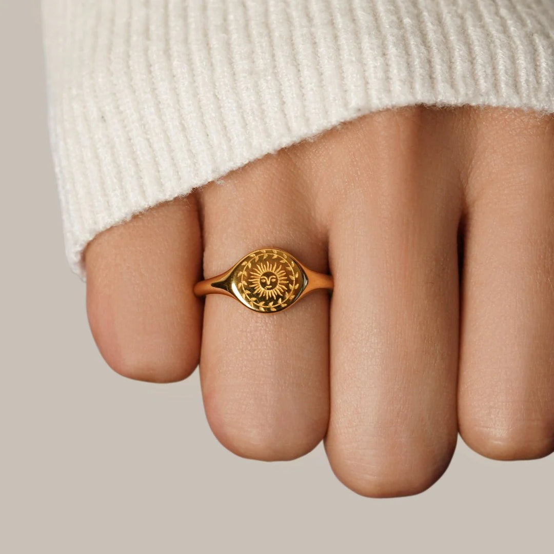 SUNNY FACE RING | GOLD